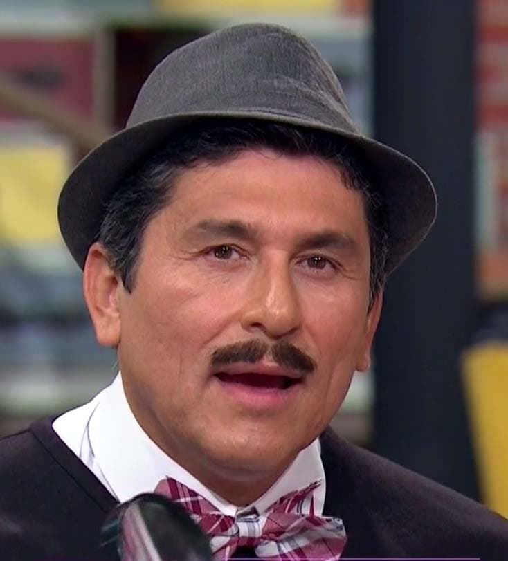 César Lozano nos regalo un muy particular Sherlock Holmes.