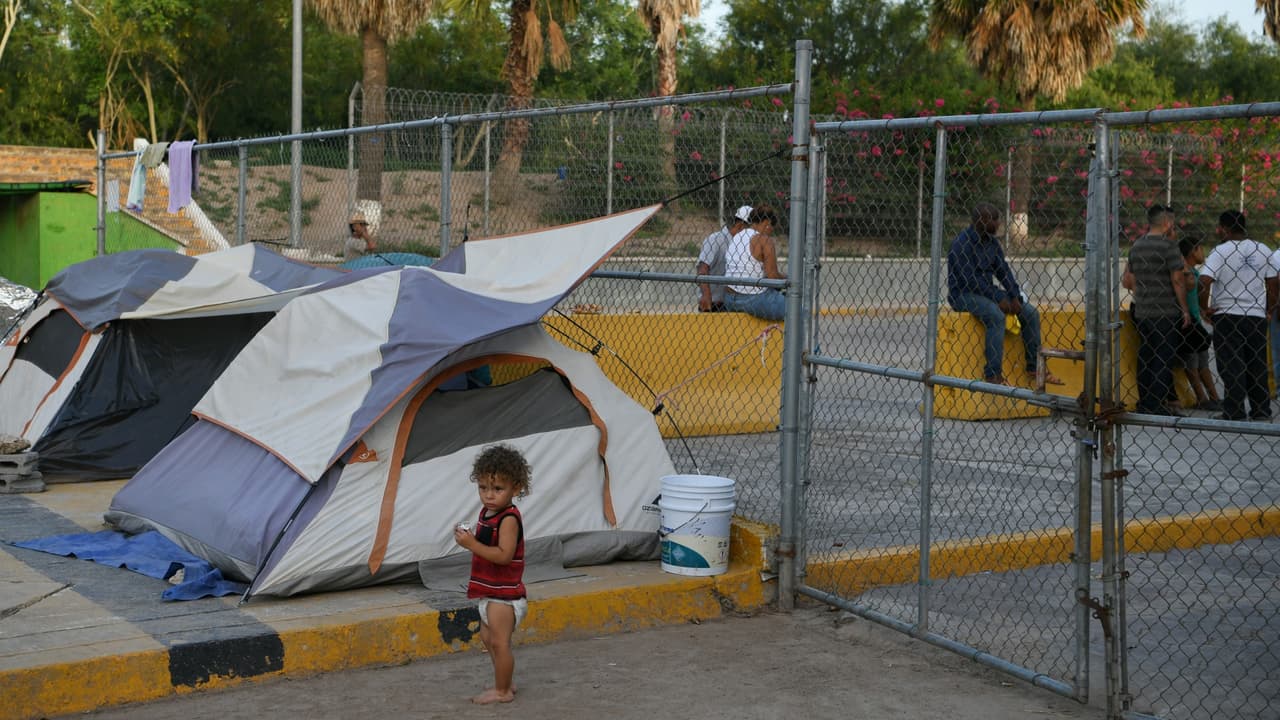 Gobierno de EEUU endurece las leyes de inmigración y los cubanos no podrán pedir asilo en la frontera con México