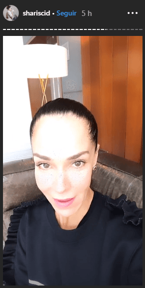 Este viernes, Sharis Cid compartió su sentir sobre lo que vivió en su regreso a la vida pública la noche anterior. "Se siente tan lindo regresar, que la prensa y que todos mis compañeros me reciban con un cariño y un amor fuera de serie", comentó.