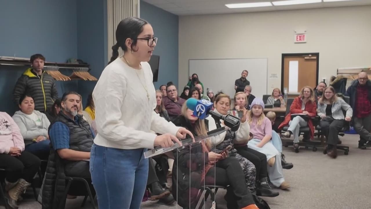"Go ICE", la publicación de un profesor de escuela primaria en Chicago que provoca indignación