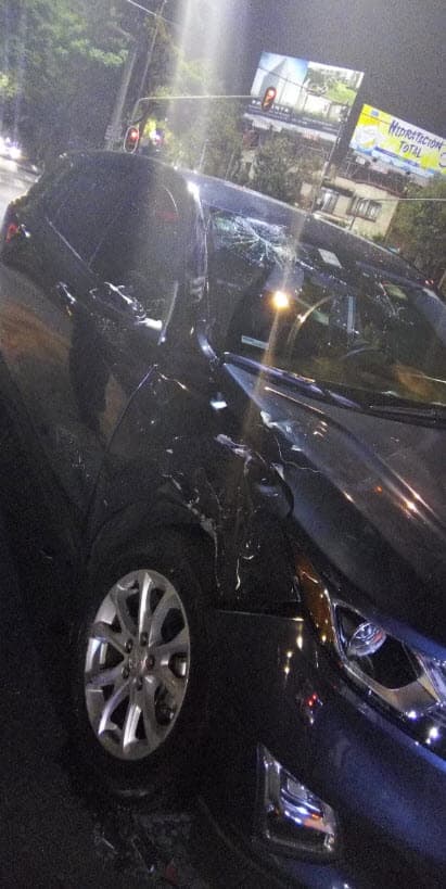 Algunos medios reportaron que el presentador venía en estado de ebriedad, situación que negó rotundamente.
<br>