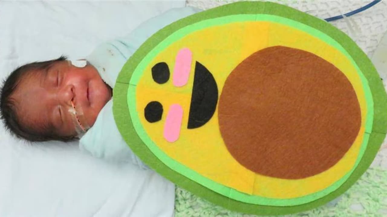 Un aguacate muy tierno, como para comérselo.