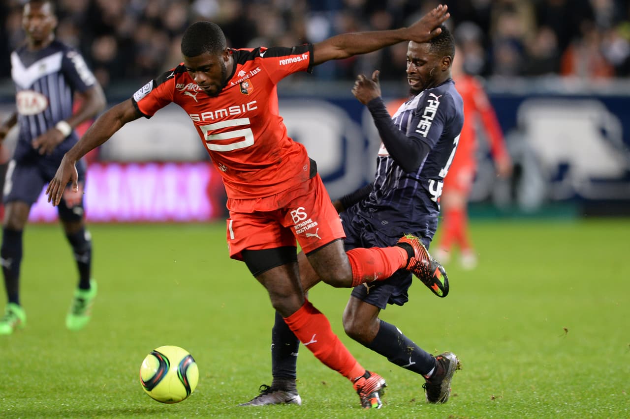 20. Jeremie Boga (20 años - de rojo) - Delantero - Granada C.F. (Préstamo desde el Chelsea)