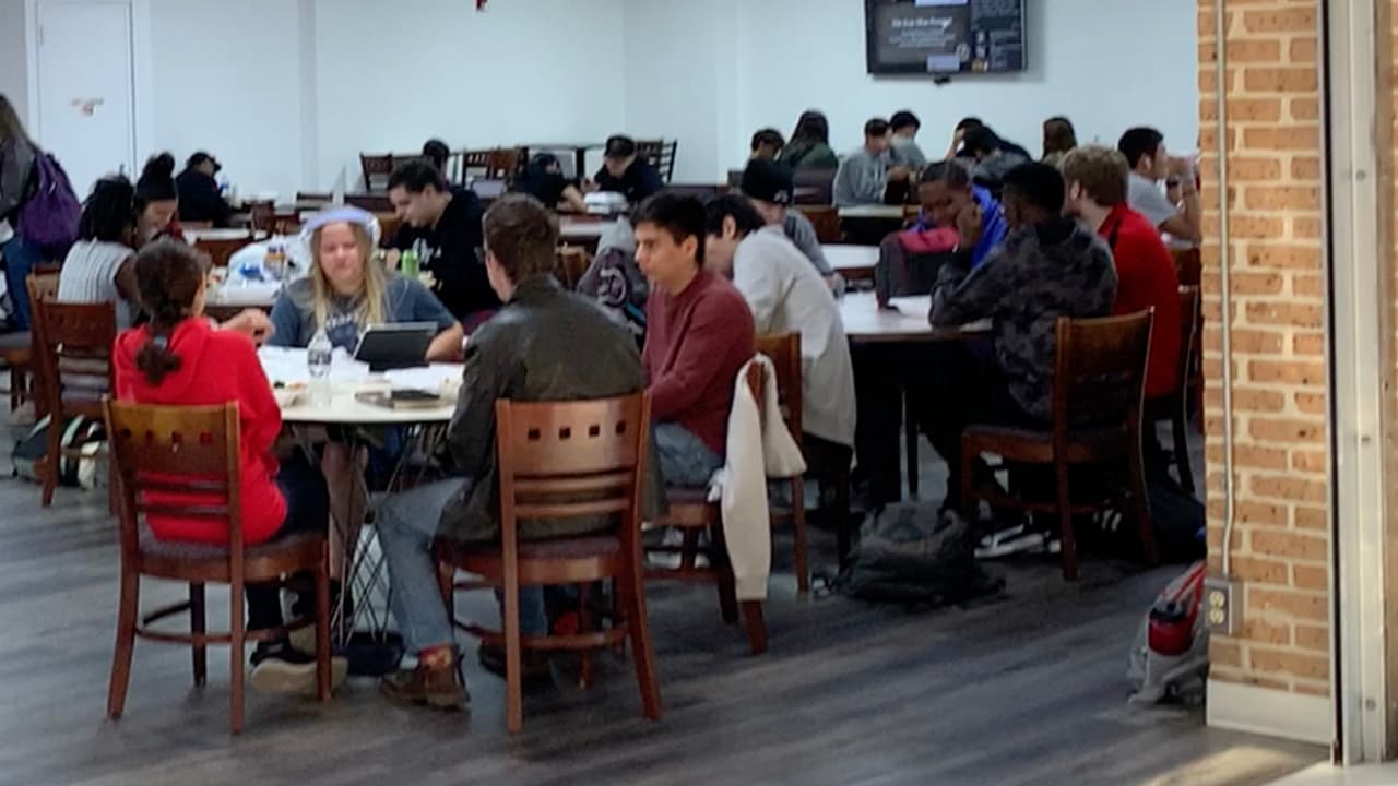 También preguntarán acerca del calendario de trabajo para la implementación del plan y si han consultado con líderes comunitarios que le puedan apoyar.