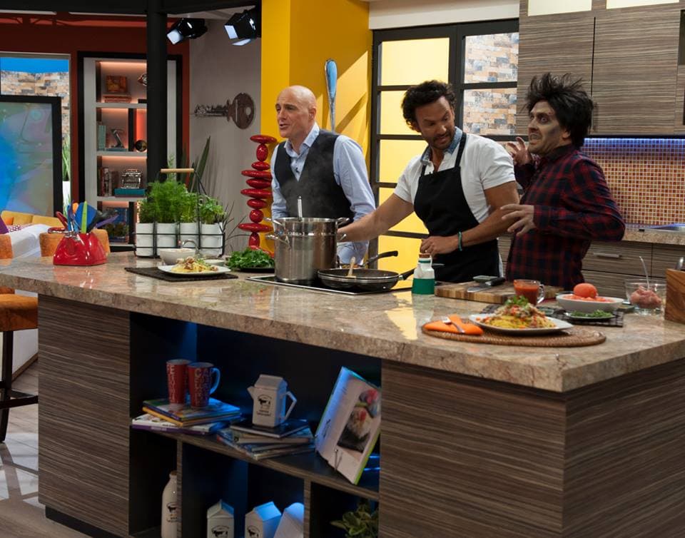 ¡Qué impacto! Miren quién le puso los pelos de punta al Chef Oropeza.