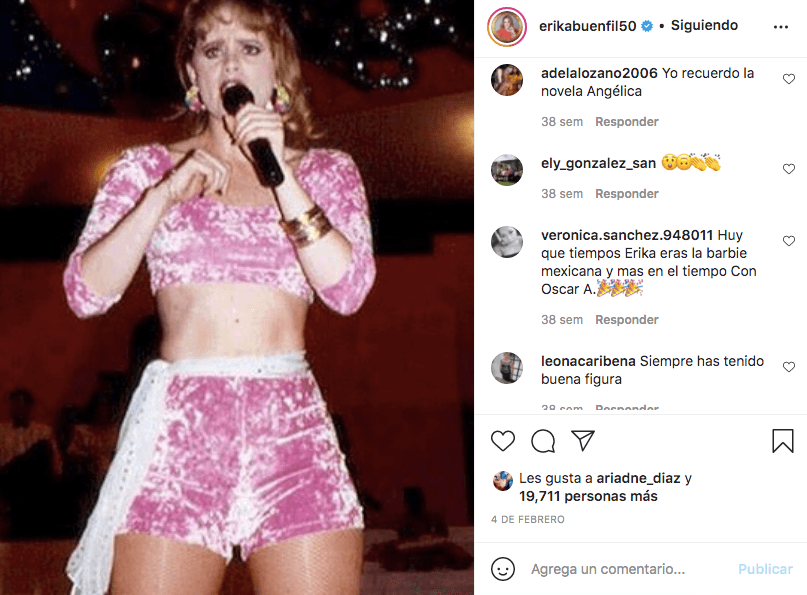 En los comentarios que recibe Buenfil en sus fotos de joven también se destacan aquellos en donde la comparan con otros personajes. Por ejemplo, en una foto donde luce un conjunto rosa de short y crop top una de sus fans la describió como "la barbie mexicana".