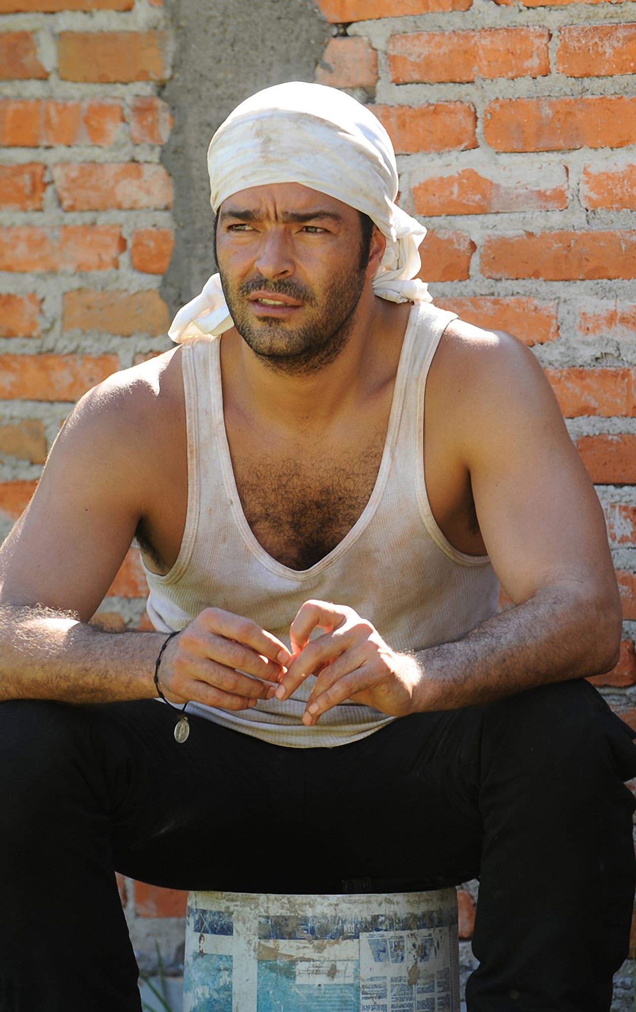 Ese año, Pablo Montero protagonizó una de sus telenovelas más populares, 'Fuego en la sangre', con Eduardo Yáñez y Jorge Salinas.