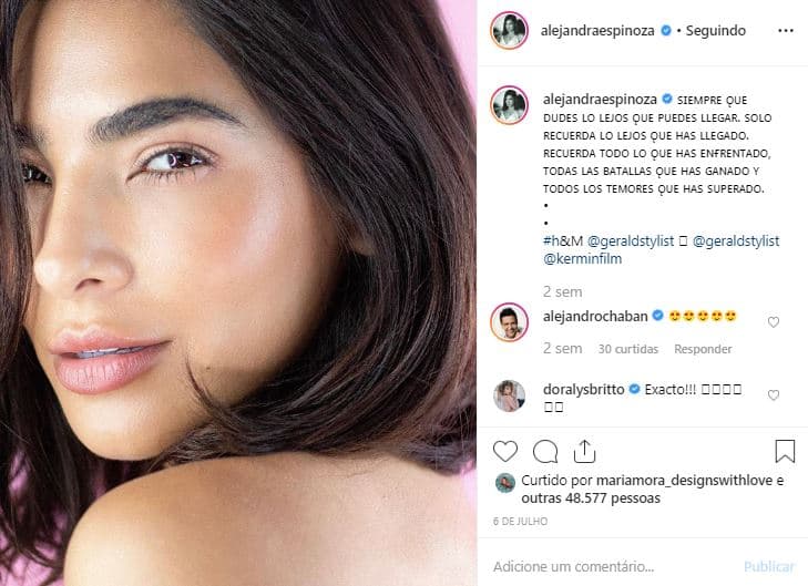 Para este personaje, Alejandra debió someter a su cabellera a un radical cambio y así lo compartió la modelo en su perfil de Instagram.