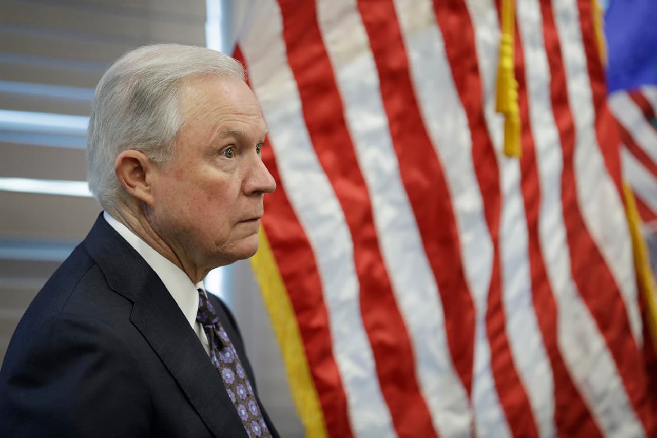 Un juez de Chicago vuelve a bloquear la cruzada de Sessions contra las ciudades santuario