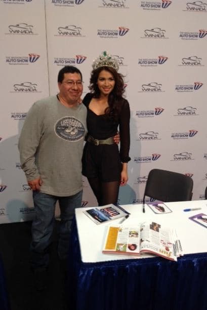 Marisela regresó a casa feliz de haber tenido la oportunidad de asistir al auto show en Washington y sentir el calor de su gente. La reina se divirtió tomándose fotos con sus admiradores y repartiendo autógrafos.