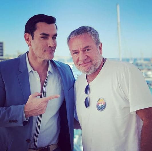 En este sentido, el exesposo de Angélica Rivera admitió: “No importa la cantidad de tiempo que pueda llevarse el producto, el chiste es que tienes que hacer una historia concreta, que respetes la base original y que muestre los valores que tenían esas grandes estrellas”.