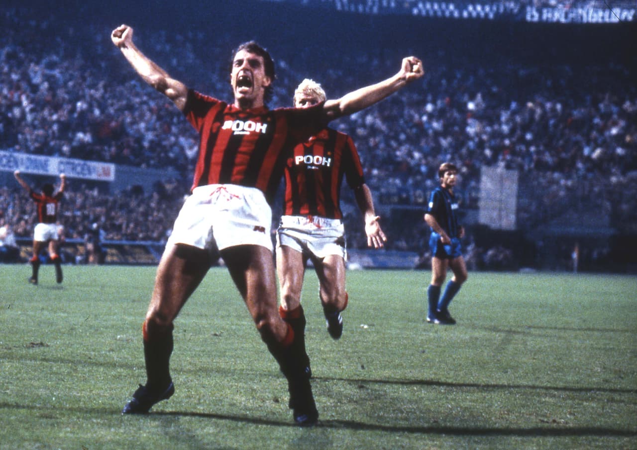 A.C. Milan (Italia) - POOH - El equipo italiano, a comienzos de la década de los 80's, tuvo en su pecho el patrocinio de los jeans POOH, que para aquellas de habla inglesa resultaba bastante divertido.