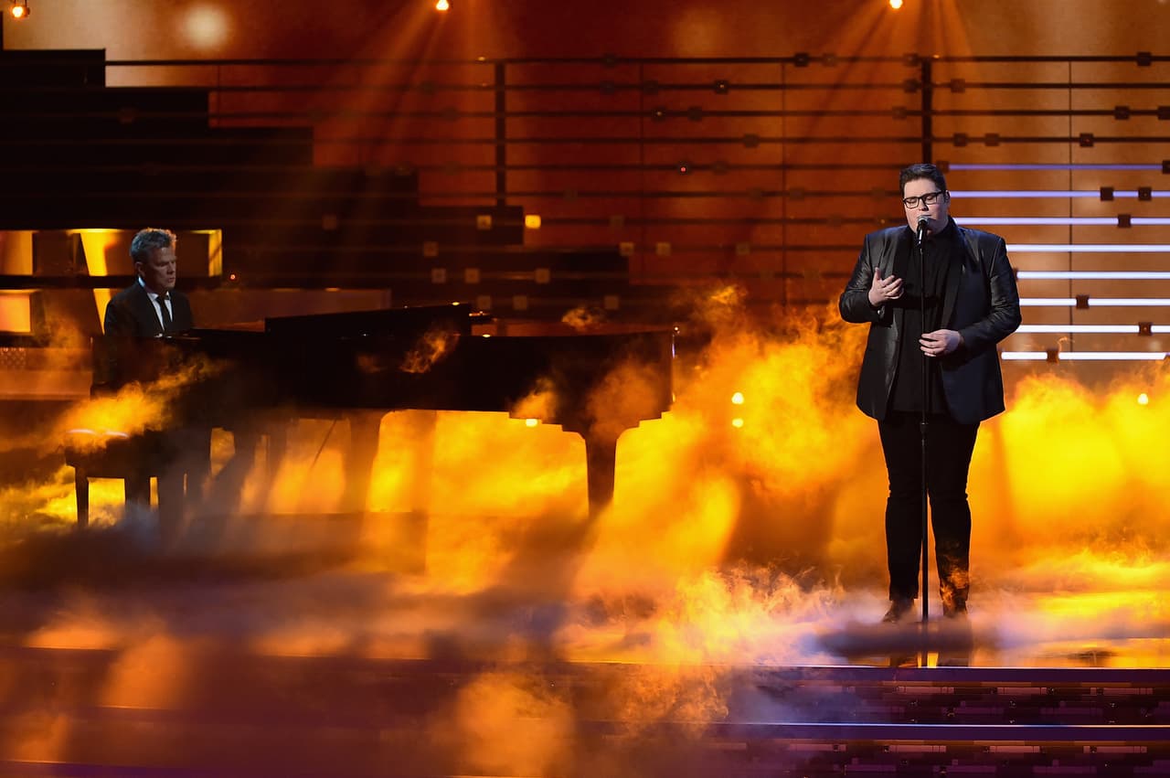 Jordan Smith, ganador de 'The Voice', también subió al escenario.