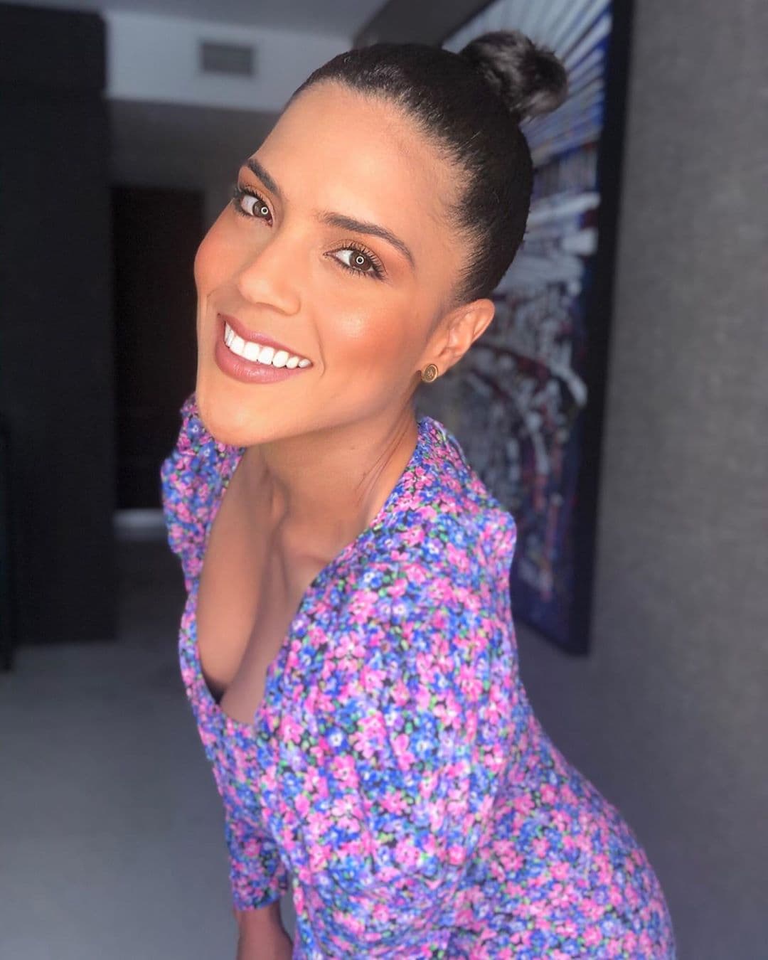 La dominicana no pierde su sonrisa ante las adversidades y para muestra esta fotografía.