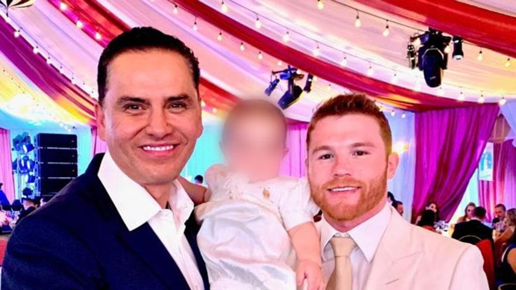 Roberto Sandoval Castañeda. El exgobernador de Nayarit (2011-2017) fue fichado por las autoridades estadounidenses en mayo de 2019. Entonces se ordenó congelar sus cuentas bancarias y confiscar sus bienes en este país. Se alega que participó “en una serie de actos de corrupción” y recibió sobornos de grupos criminales, incluyendo al Cártel Jalisco Nueva Generación. EEUU afirma que su esposa y sus hijos son sus testaferros, y también los colocó en su lista negra. Al momento sigue libre en México y en entrevistas aseguró que es víctima de una persecución política y que solo tiene poco más de 11,000 dólares en sus cuentas bancarias.