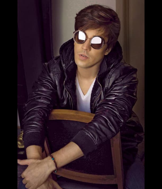 Roger es muy conocido en latinoamérica gracias a su trabajo en Disney, donde fue parte de varios proyectos.