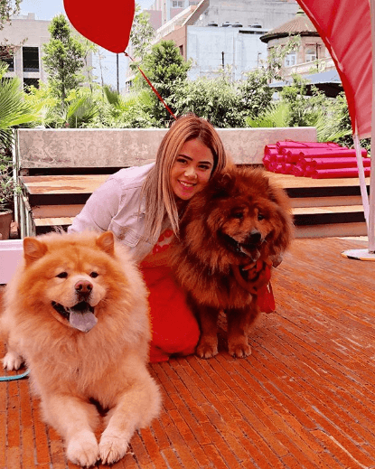 A su vez, aprovechó el tiempo con sus mascotas para reflexionar y enviar un mensaje a sus seguidores respecto al tema de los regalos que muchos acostumbran a realizar en estas fechas. 
<br>