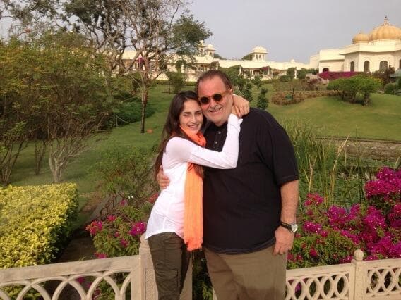 Es por eso que hoy que cumple años, no dejó pasar la oportunidad de irla a visitar y festejarla como se merece.