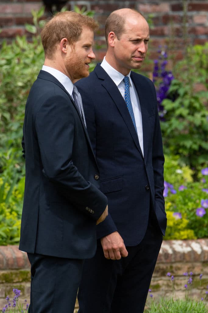 La seguridad oficial fue uno de los temas polémicos que ha reclamado el príncipe Harry a la corona británica luego de su renuncia como miembro de alto rango de la familia. Alega que la merece y necesita. Ese beneficio es pagado por los contribuyentes británicos.
<br>