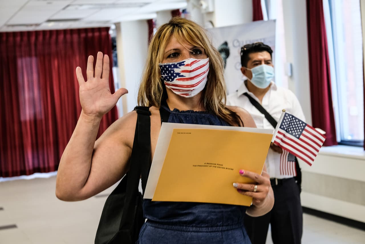 Conoce, paso a paso, cómo convertirte en ciudadano de Estados Unidos