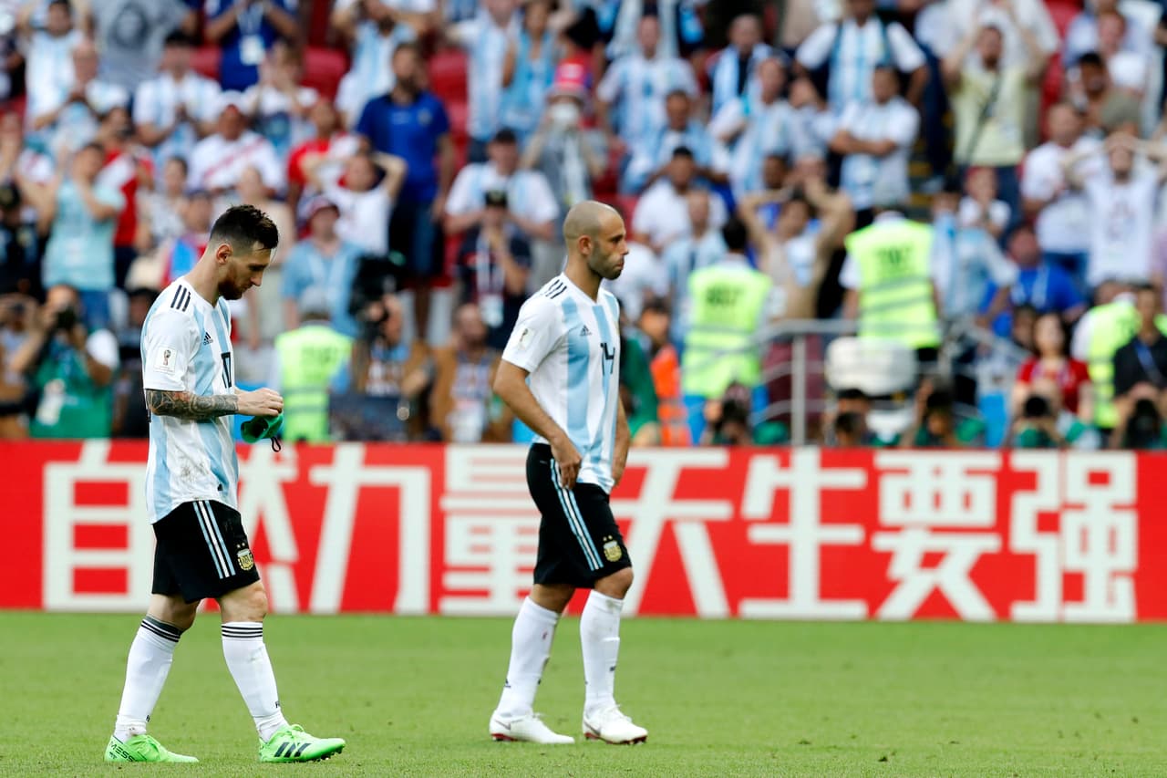 El centrocampista disputó su cuarto mundial en 2018 cuando fueron eliminados por Francia en octavos de final. Tras la derrota, Mascherano dio a conocer su retiro de la selección argentina.
<br>