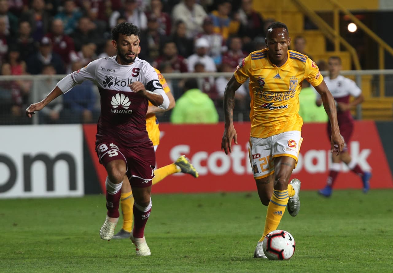 Cerca del final de la primera parte daba la sensación de que los felinos norteños se irían con ventaja al descanso pero no concretaban, parecía que había un dejo de esceso de confianza en la zona de definición.