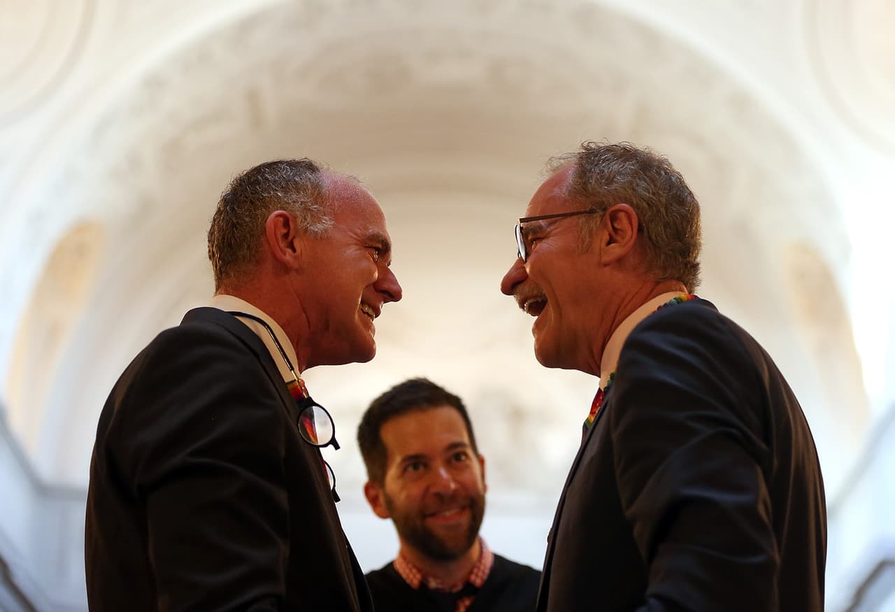 California enseñará historia de la comunidad gay a los estudiantes de primaria