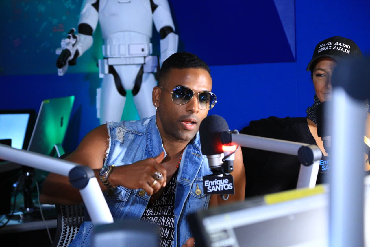 Después de 7 años ausentes de los escenerios, Los Orishas regresan a presentarse en Miami, pero primero no podía faltar una visita al Enrique Santos Show.