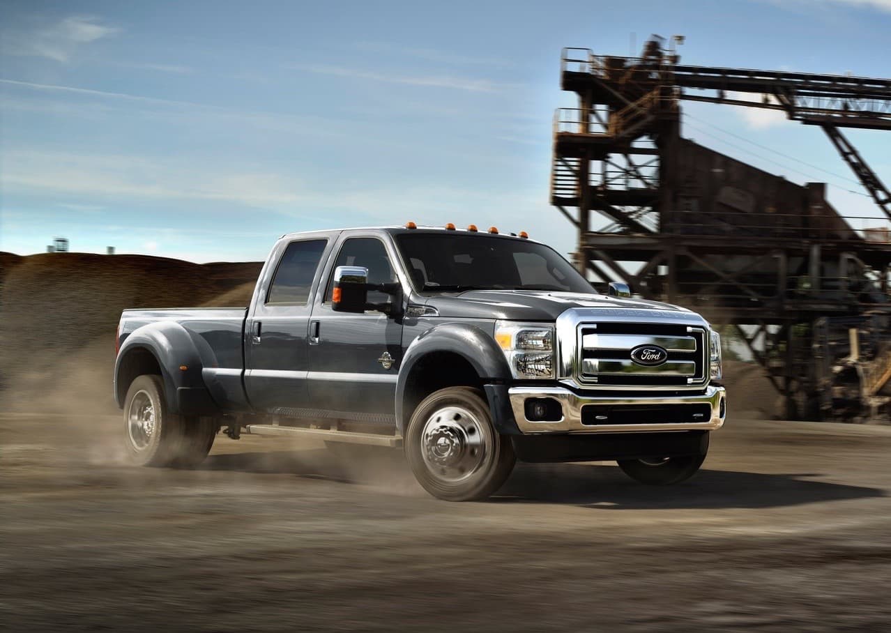 <b>Pickup grande de trabajo pesado:</b> 
<b><a href="http://www.univision.com/noticias/ford/esta-es-la-ford-f-250-super-duty-2017-fotos" target="_blank">Ford Super Duty</a></b>
<br>
<br>La Ford Super Duty es la otra versión de la Serie-F de Ford. En todas de sus veriones F-250, F-350 y F-450, la Super Duty es el estándar a alcanzar por el resto de las camionetas de trabajo pesado. Sus dueños simplemente no las reemplzan sino por más Super Duty.
<br>
<br>Finalistas:
<br>- GMC Sierra HD