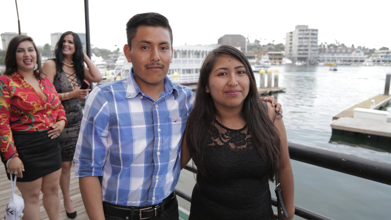 Raúl 'El Pelón', Carla Medrano y El Feo premiaron a sus oyentes con una noche inolvidable al lado de Calibre 50 en un bote privado.