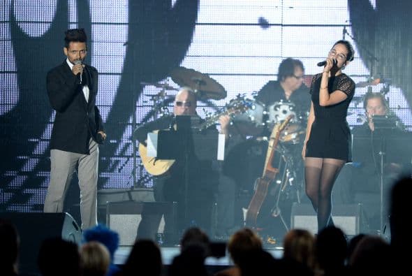 Miguel Bosé la Persona del Año en Latin GRAMMY 2013 fue homenajeado por los grandes de la música. Santiago Cruz, Alex Cuba, Gianmarco, Natalia Lafourcade, Pablo Alborán, Juan Campodónico, Jesse & Joy, Juanes, Illya Kuryaki, Ricky Martin, Laura Pausini, Draco Rosa, Alejandro Sanz, Ximena Sariñana, Julieta Venegas y Carlos Vives, honraron a Bosé.