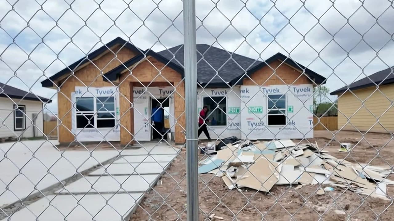 “Muchos prefieren irse o no salir al trabajo”: Caen las oportunidades para inmigrantes mexicanos en EEUU