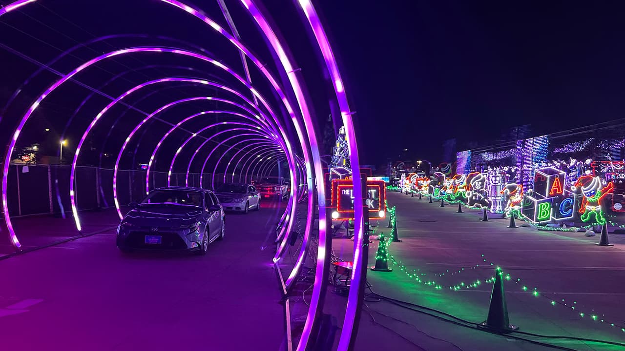 Los fines de semana el precio sube a $40 por internet y $50 en la puerta del parque. Mismos precios cuando sean días feriados.