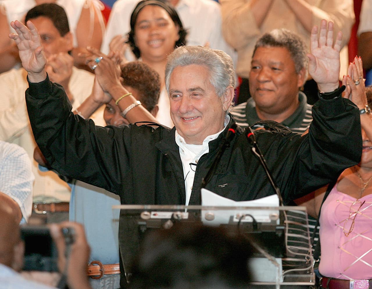 Exgobernador y candidato contra Chávez abrió empresas en paraísos fiscales con Mossack Fonseca
