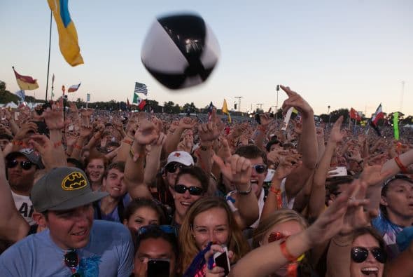 Miles de asistentes de todo el mundo disfrutaron de más de 180 presentaciones de bandas como Pearl Jam, Eminem y Outkast.