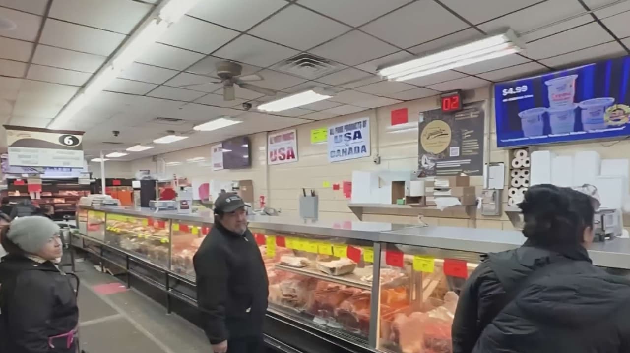 Consumo de carne se reduce por subida de precios, familias buscan alternativas