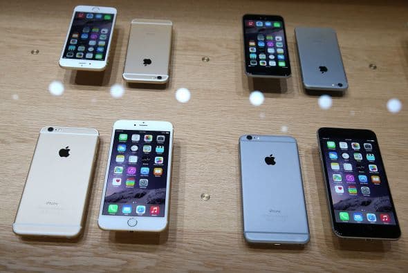 El iPhone 6 vendrá en plateado o dorado en ambos tamaños.
