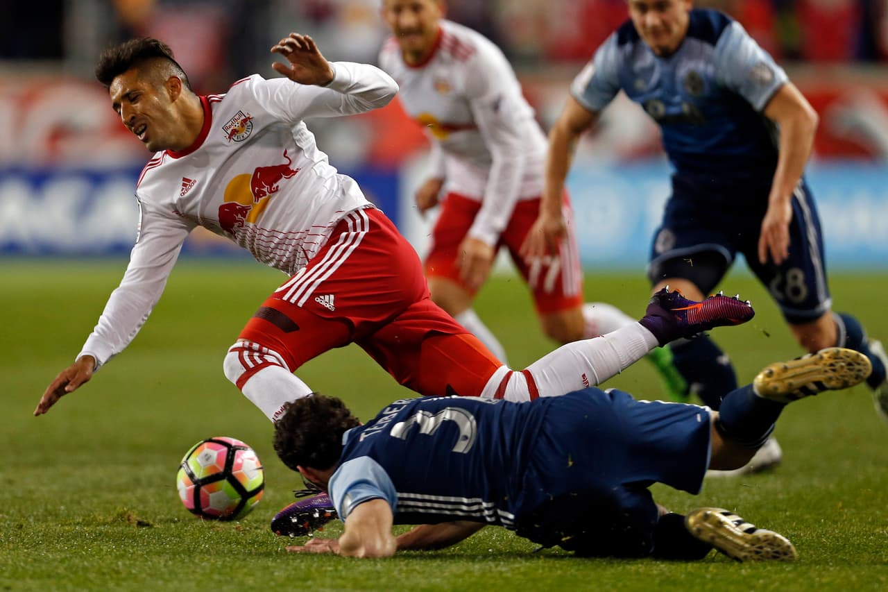 Tras igualar 1-1, Red Bulls y Vancouver Whitecaps dejaron en suspenso clasificación a semifinales de la Liga de Campeones