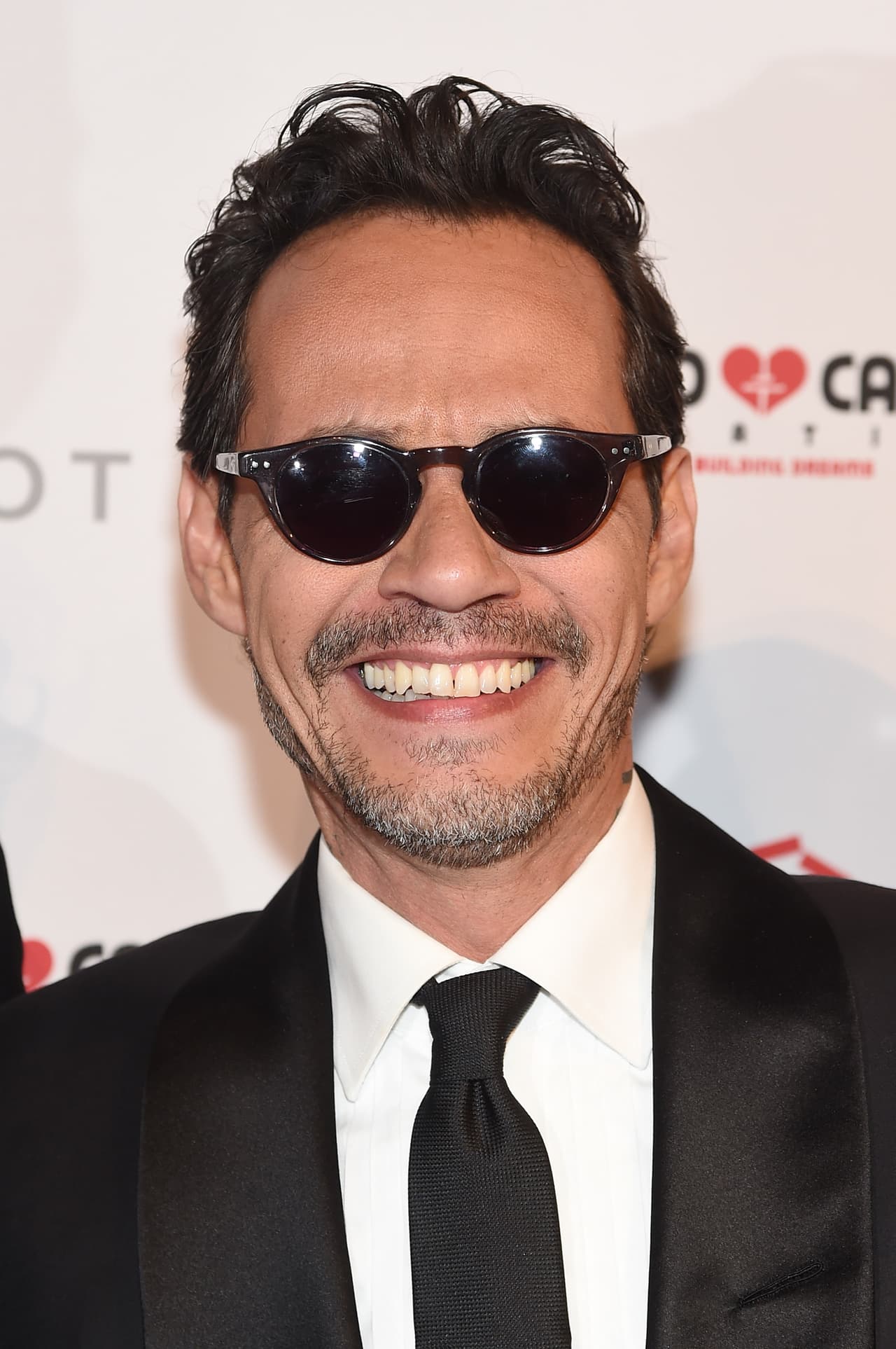 Por sexto año consecutivo, este jueves se realizó la 
<b>Gala de la Fundación Maestro Cares,</b> que preside 
<b><a href="https://www.univision.com/temas/marc-anthony" target="_blank">Marc Anthony,</a></b> con el objetivo de recaudar fondos para la construcción de orfanatos en Latinoamérica.