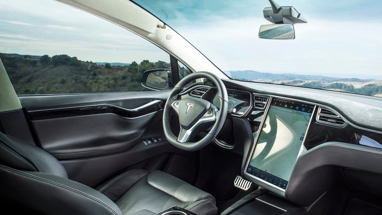 <h3 class="cms-H3-H3">¿Qué pasó?</h3>
<br>Según Consumer Reports los dueños de la Tesla Model X reportaron ruidos, filtraciones, problemas con los herrajes de la carrocería así como problemas con la pintura, con piezas decorativas y con algunos sistemas eléctrónicos .