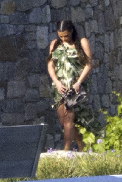 Los paparazzi la captaron en bikini.