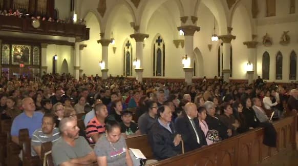 La asistencia a la catedral fue masiva.