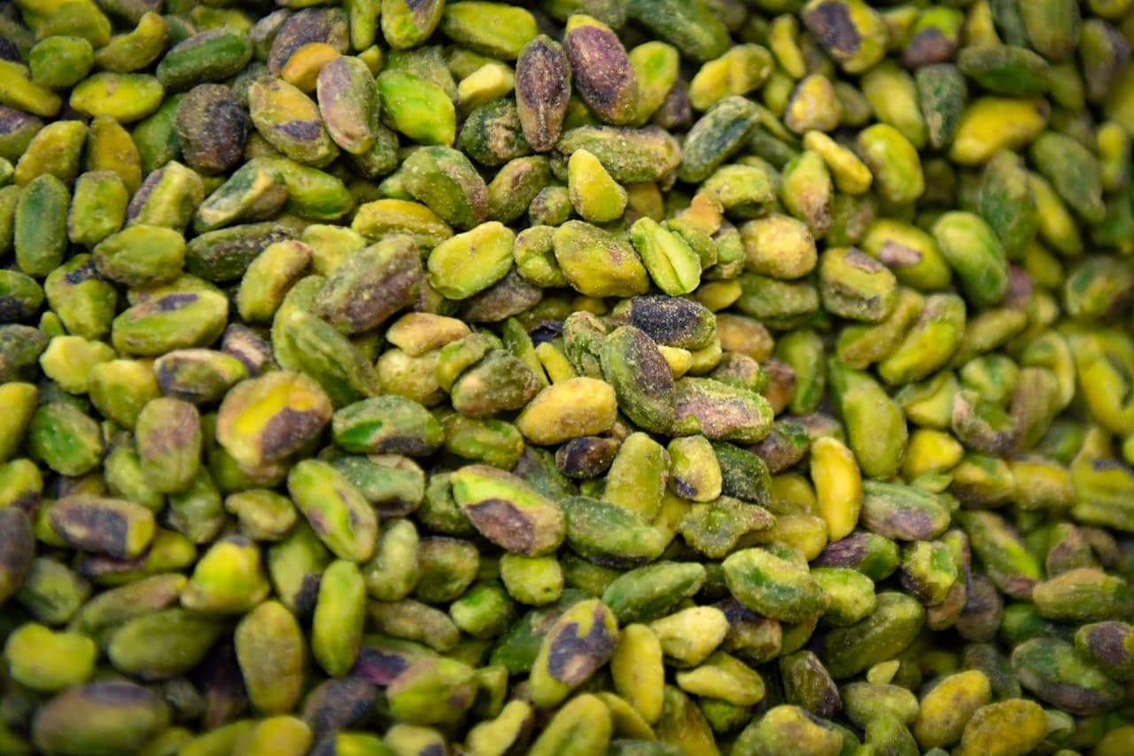 Autoridades resuelven un inusual robo de 42,000 libras de pistaches en California