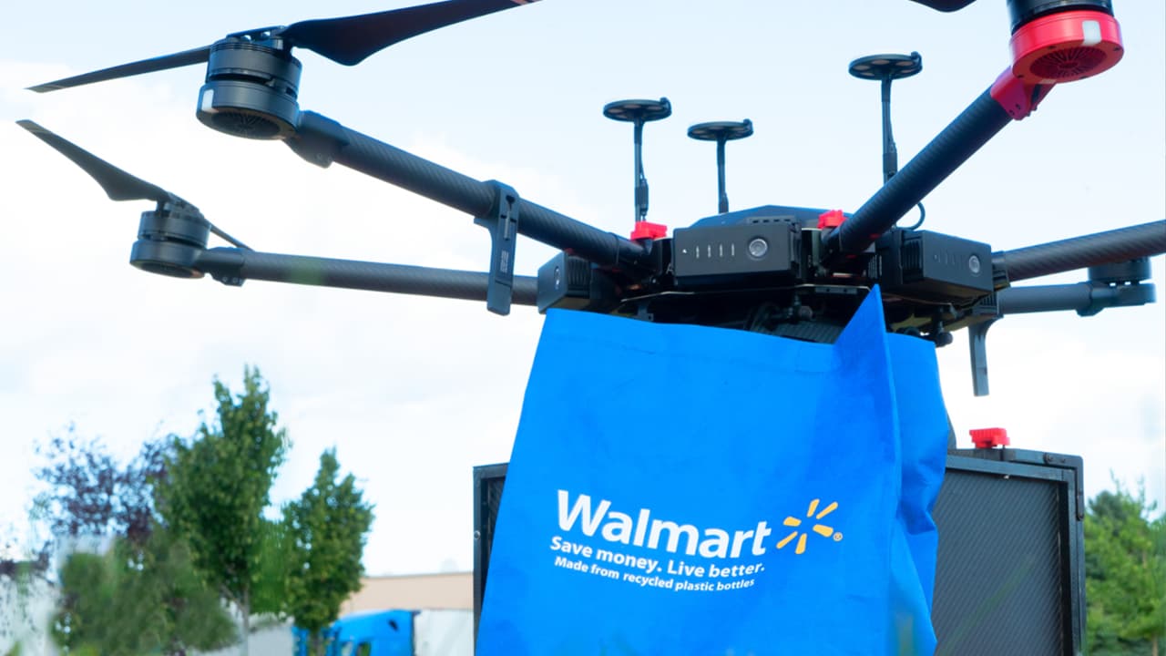 Walmart inicia la entrega de productos por medio de drones en Carolina del Norte 