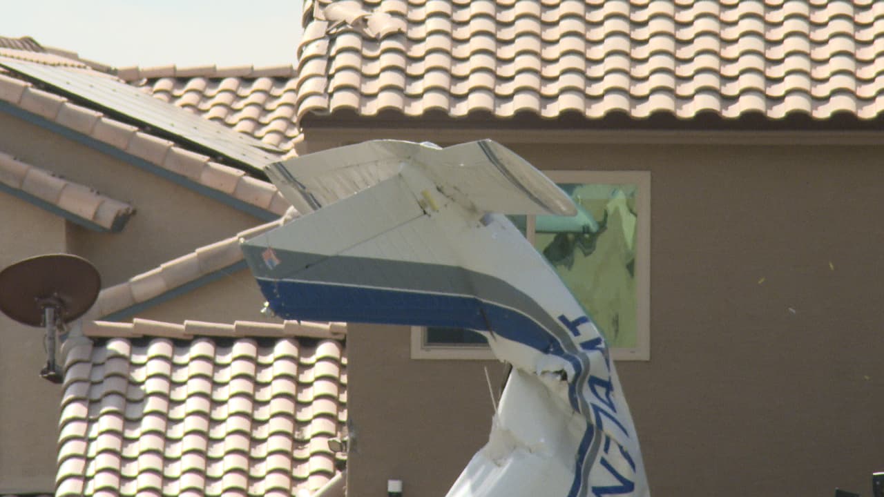 La aeronave 
<b>había despegado del Aeropuerto de Deer Valley antes de impactarse en el domicilio, ubicado cerca de Cave Creek Road y Deer Valley Drive</b>, al este de la mencionada terminal aérea.