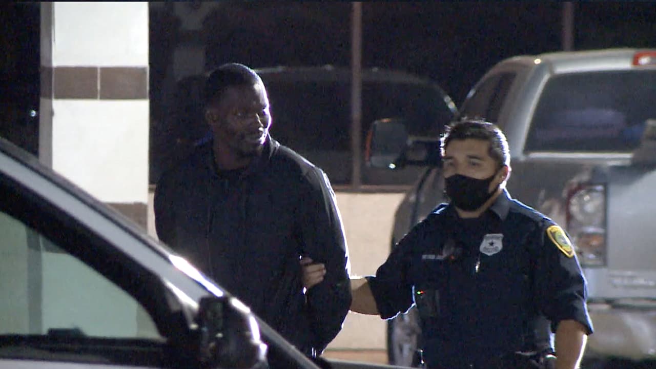 El sospechoso fue arrestado, mientras el herido fue trasladado a un hospital donde se recupera de forma satisfactoria.