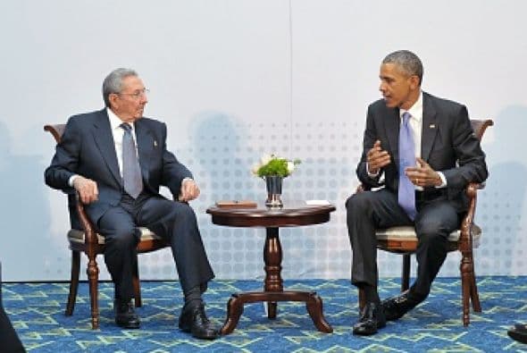Medios de comunicación de todo el mundo fueron testigo de la charla histórica entre Raúl Castro y Barack Obama.