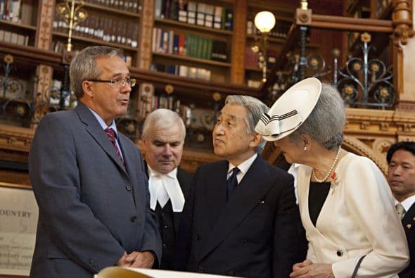 Aquel libro fue vendido por $8.8 millones en marzo de 2000 por Christie's Nueva York.