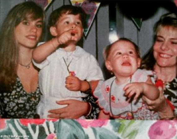 Sofía Vergara se convirtió en mamá a los 19 años, tuvo a Manolo al poco tiempo de haberse casado con Joe González en 1991.