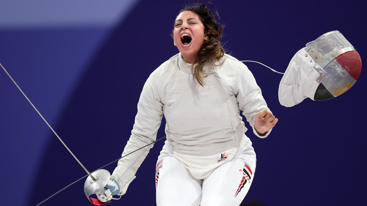 ¡No eran dos sino tres en combate! Egipcia compite embarazada en Paris 2024